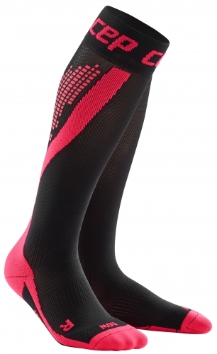 CEP Nighttech Run Compression Socks Damen Schwarz/Pink